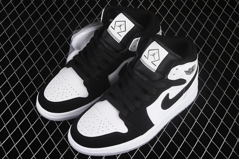 All categories Air Jordan Jordan series basketball shoes Air Jordan 1 Mid Air Jordan 1 Mid "Diamond Shorts" AJ1 Joe 1 Pearlescent White Black Panda DH6933-100